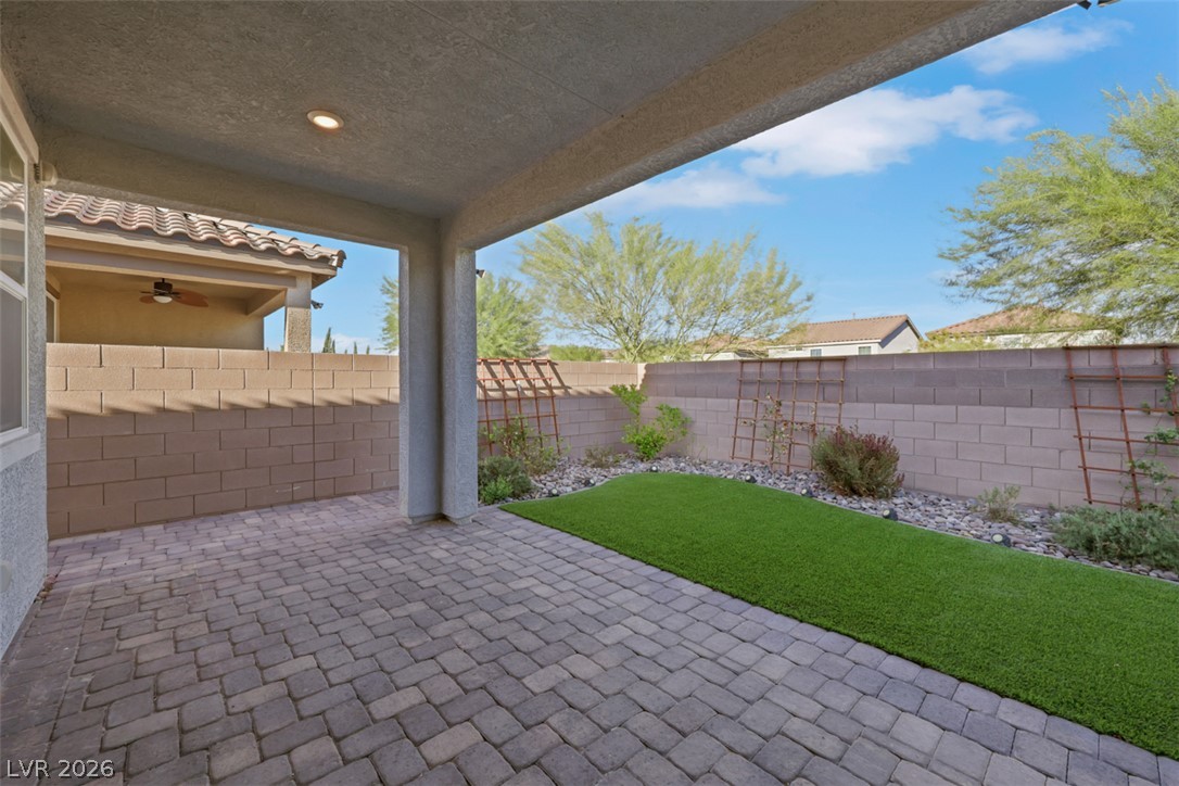 8948 Marigold Creek Street Property Photo 26