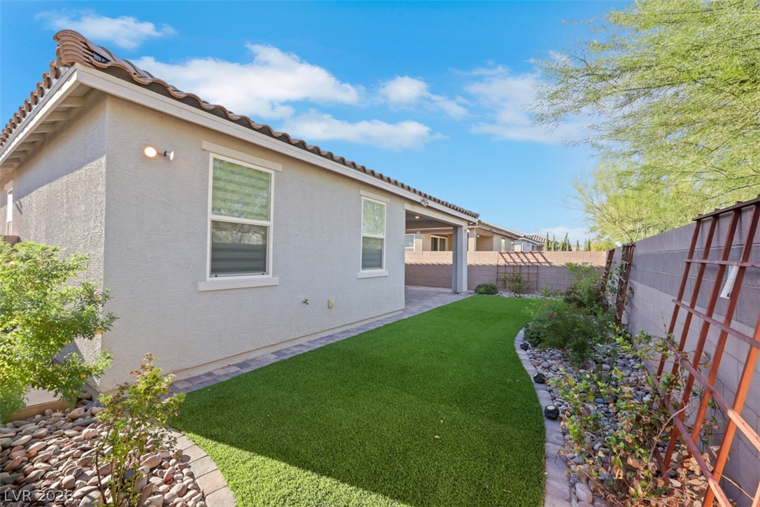 8948 Marigold Creek Street Property Photo 31