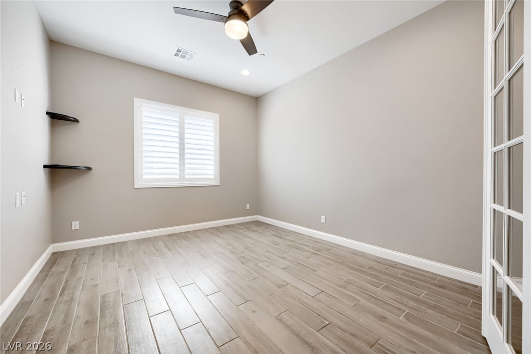 617 Comodo Street Property Photo 6