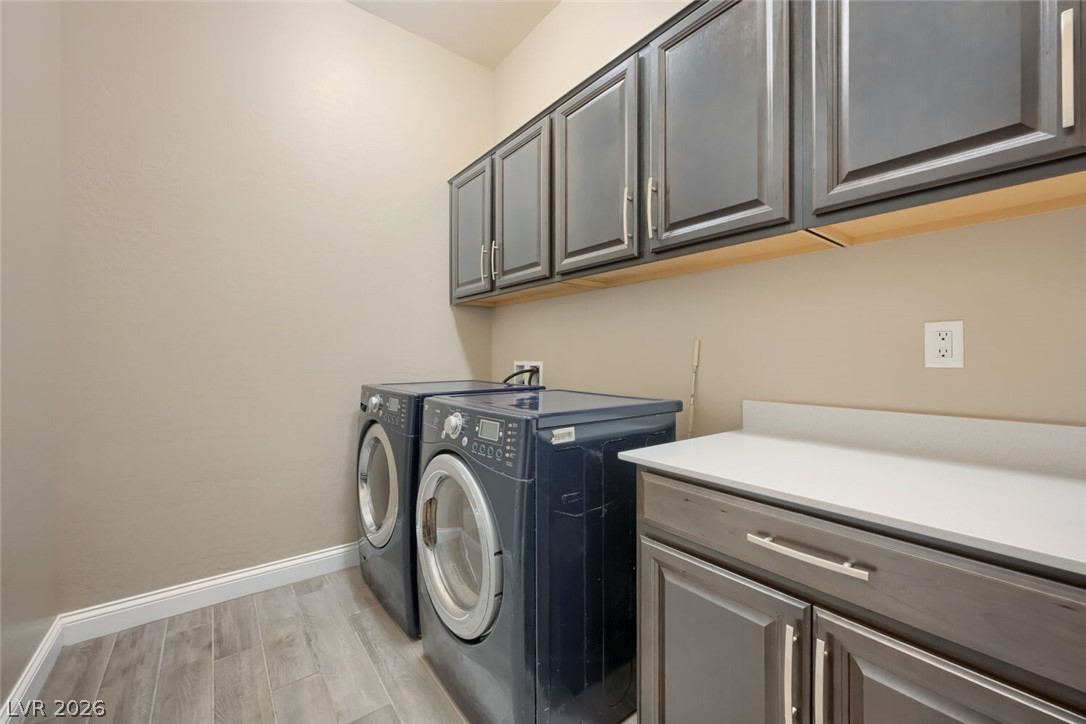 617 Comodo Street Property Photo 24