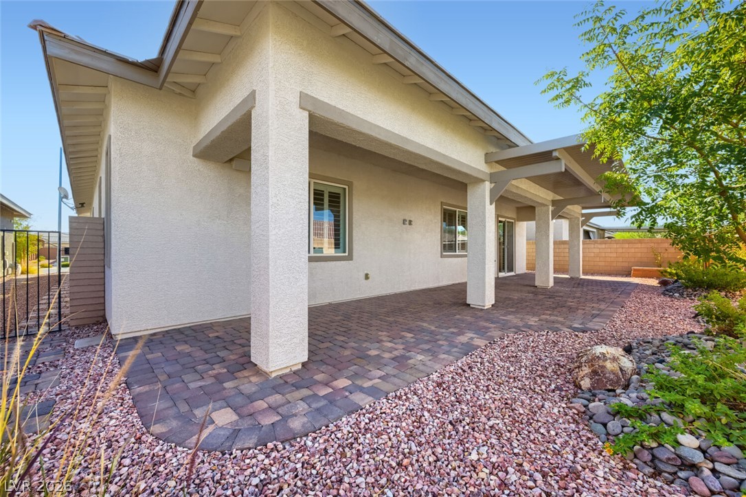 617 Comodo Street Property Photo 28
