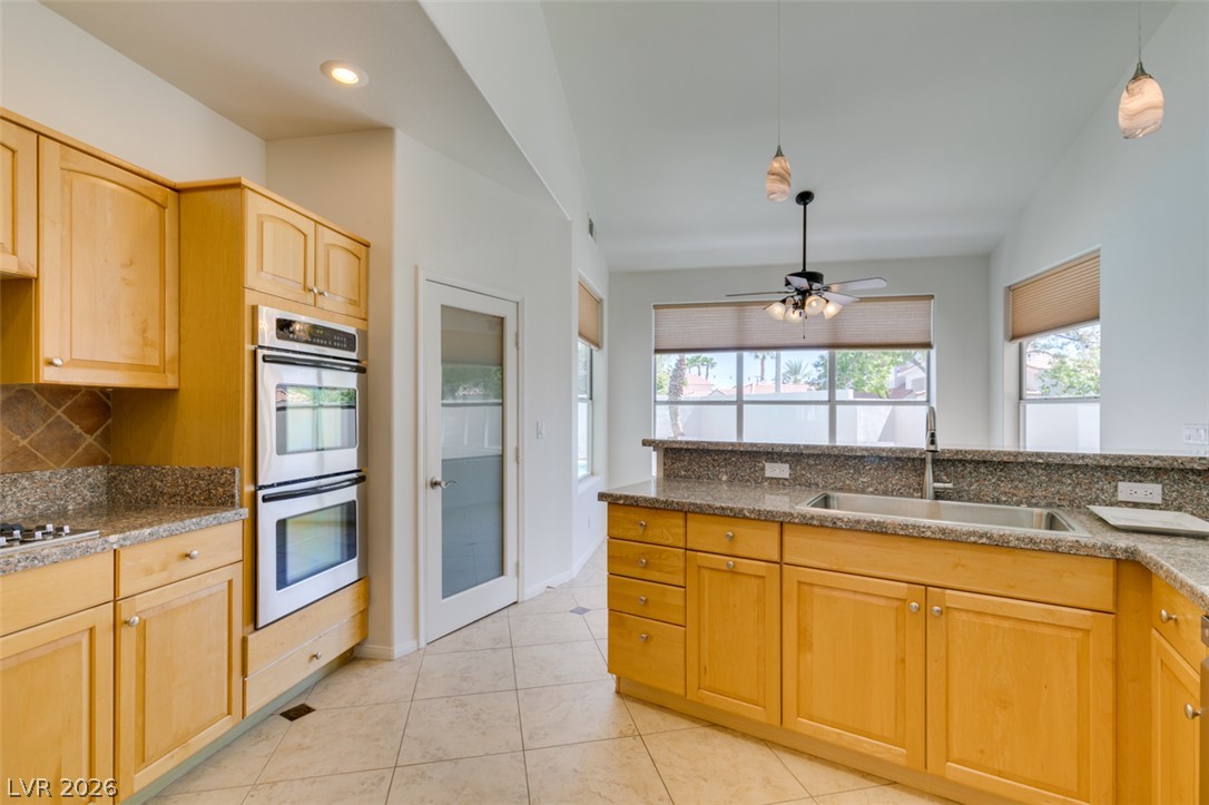 168 Buena Court Property Photo 4