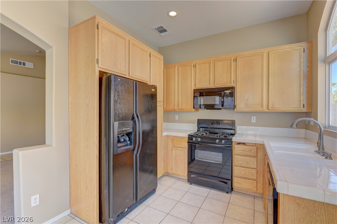 1920 Badger Canyon Avenue Property Photo 9