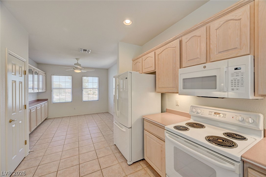 2529 Springville Way Property Photo 25