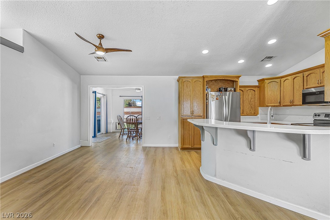 540 Tomahawk Court Property Photo 8