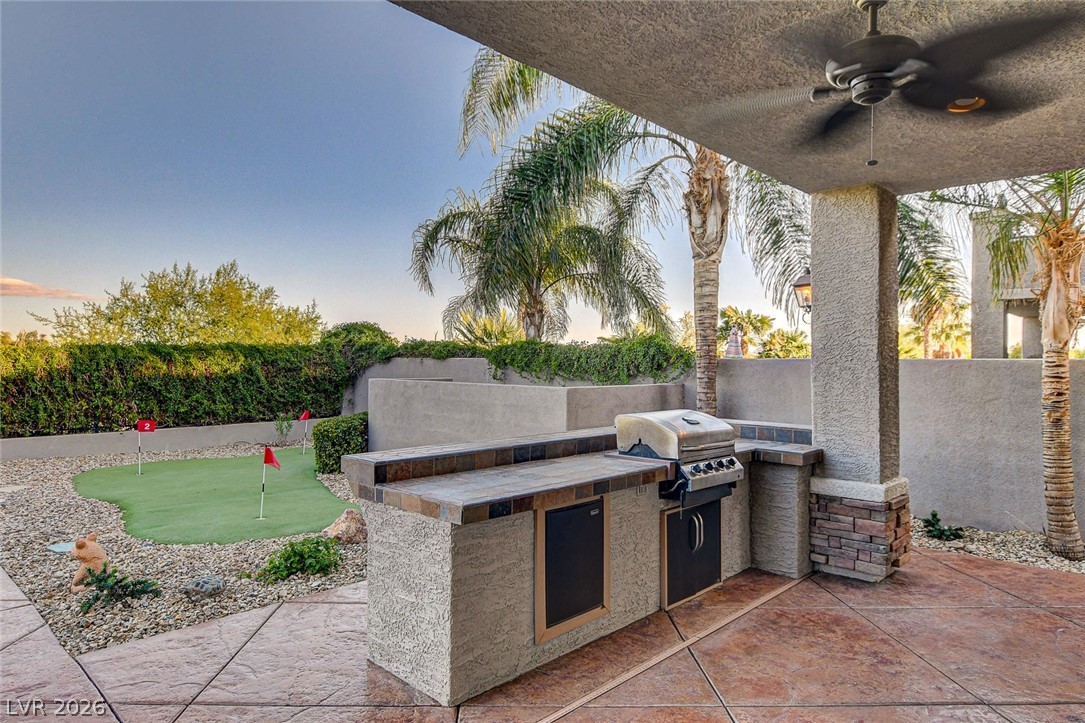 7428 Royal Crystal Street Property Photo 45
