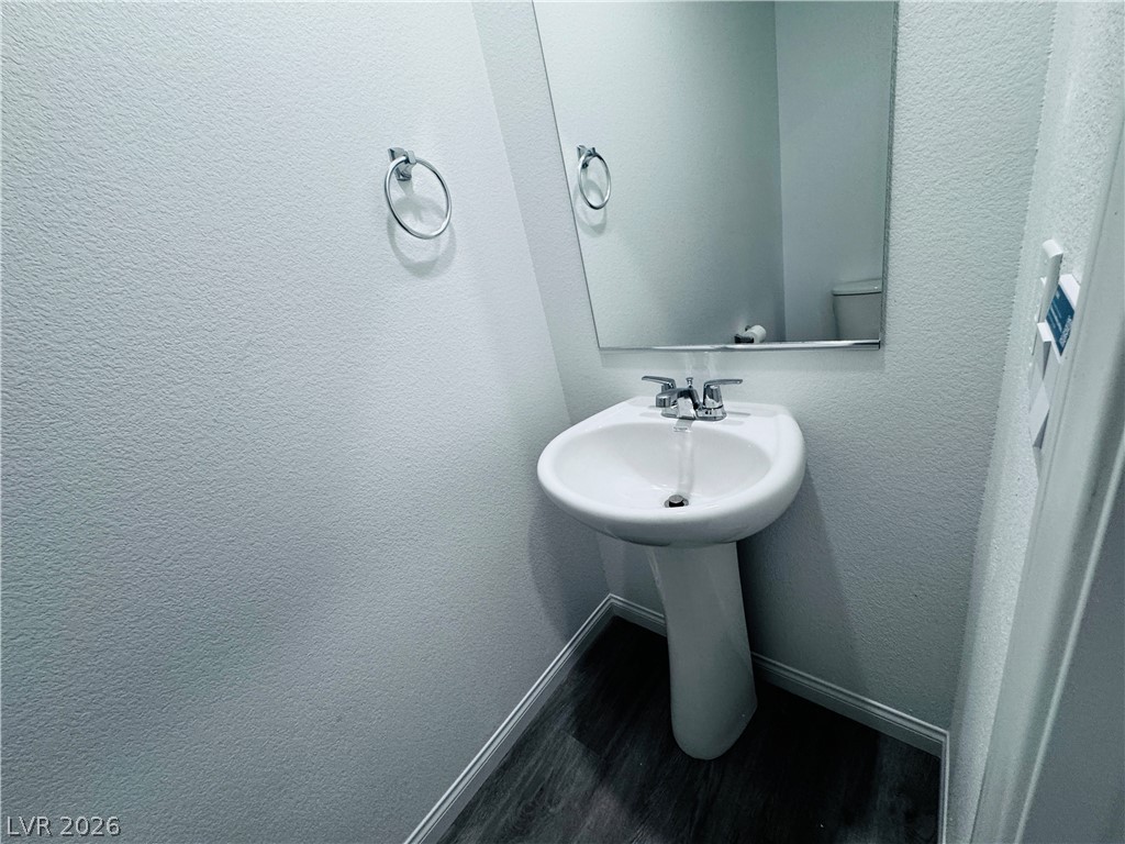 1083 Saffron Toucan Lane Property Photo 9