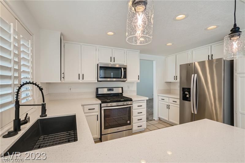 7604 Botany Bay Drive Property Photo 3