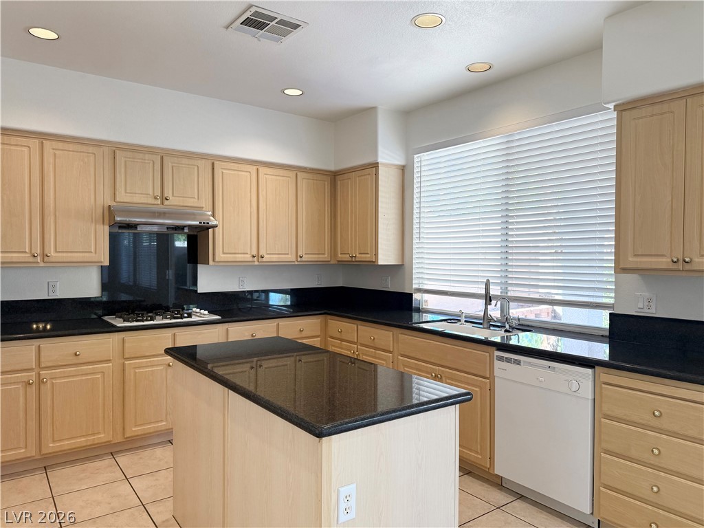 705 Lexington Cross Drive Property Photo 9