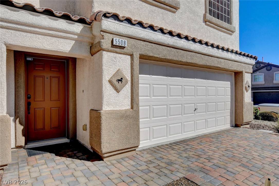 5508 Meridian Rain Street Property Photo 4