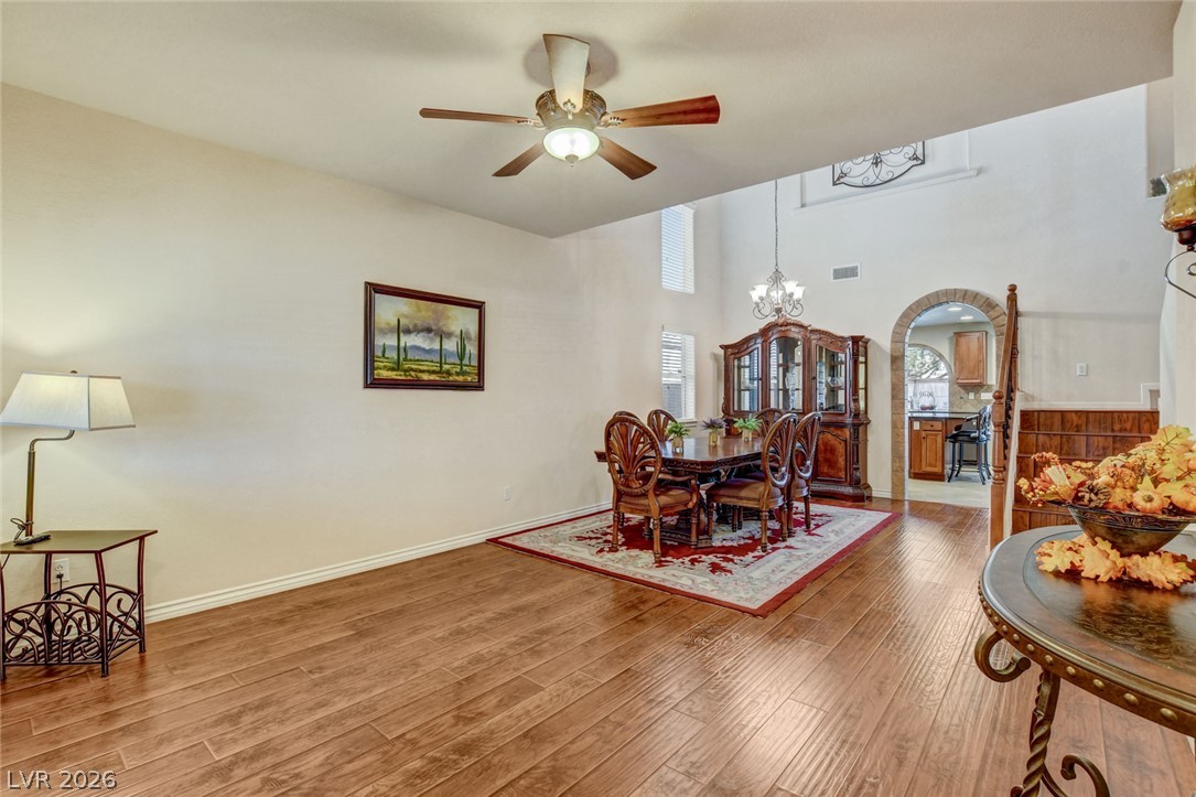 5508 Meridian Rain Street Property Photo 6