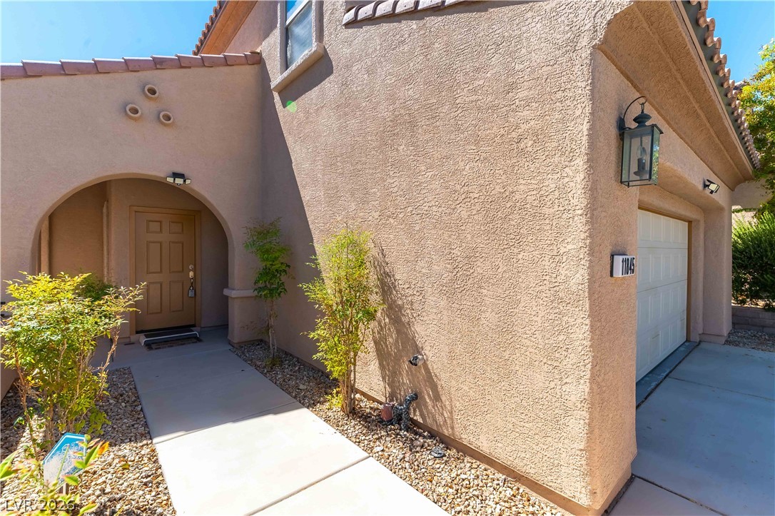11845 Ampucia Court Property Photo 4