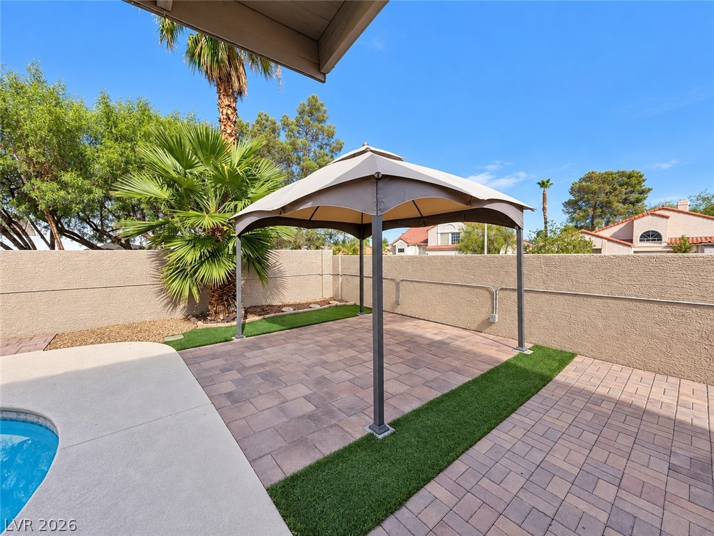 43 Bayridge Road Property Photo 7