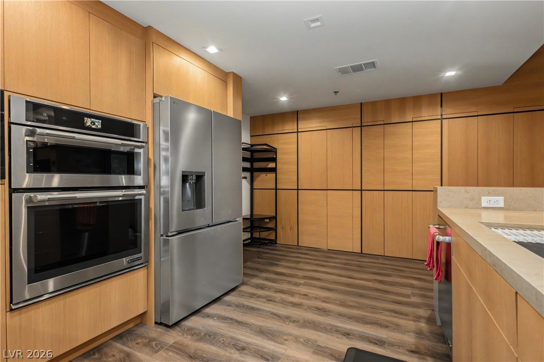 150 Las Vegas Boulevard 2015 Property Photo 8