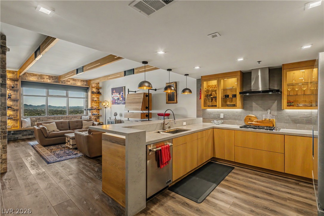150 Las Vegas Boulevard 2015 Property Photo 13