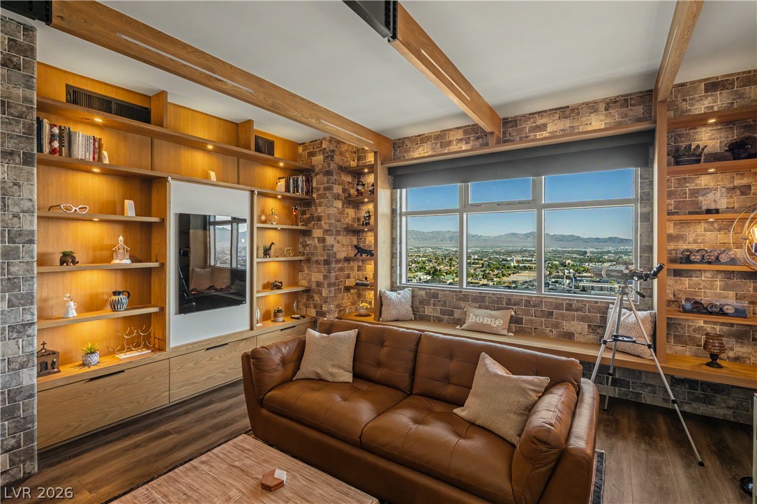 150 Las Vegas Boulevard 2015 Property Photo 16