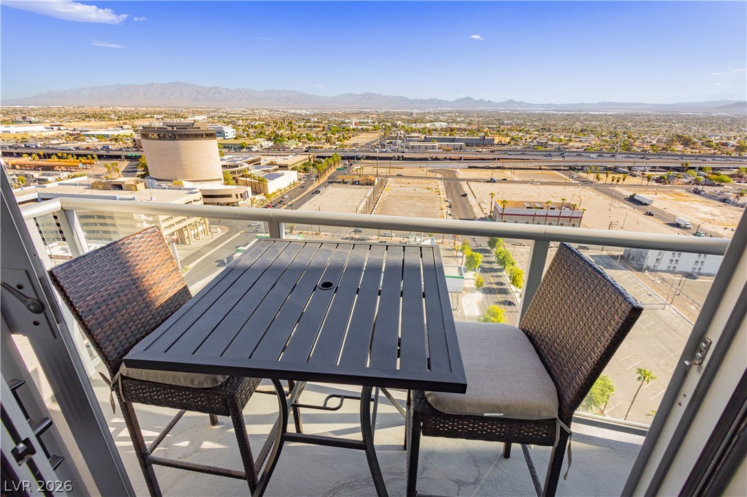 150 Las Vegas Boulevard 2015 Property Photo 28