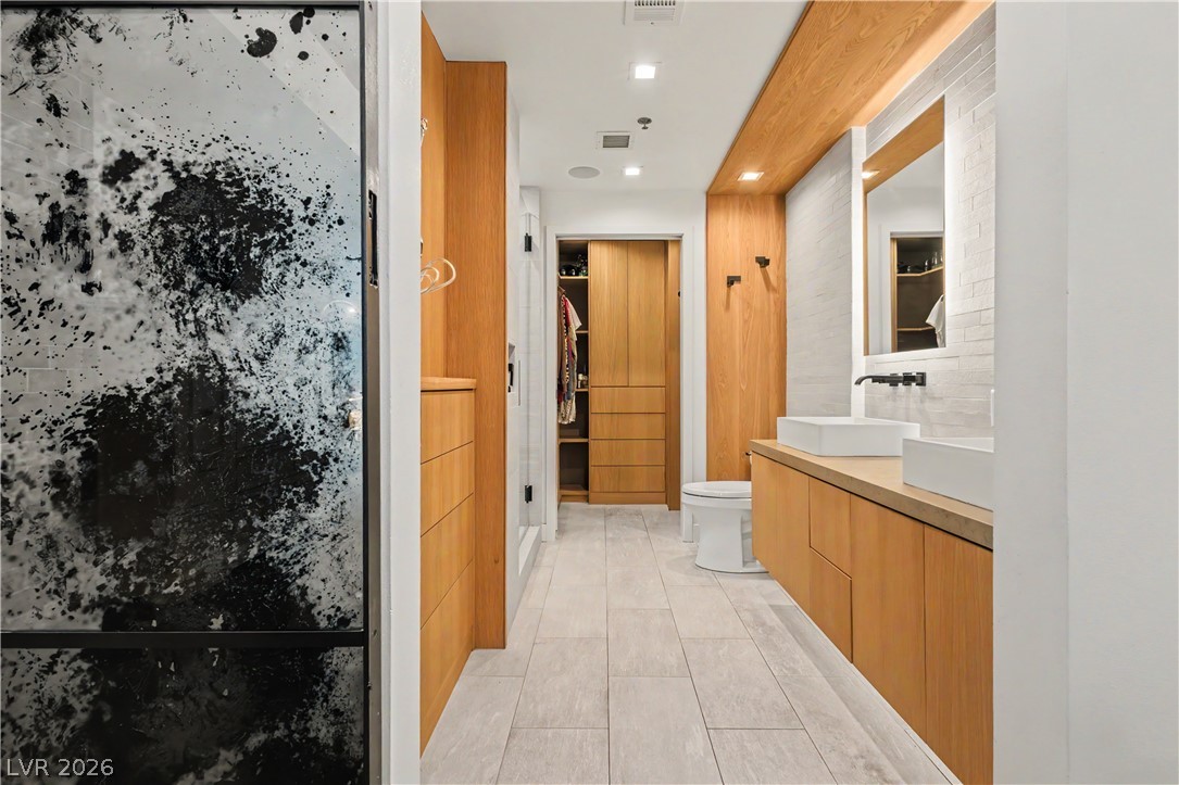 150 Las Vegas Boulevard 2015 Property Photo 31