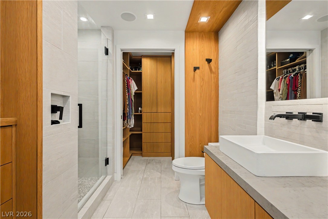 150 Las Vegas Boulevard 2015 Property Photo 34