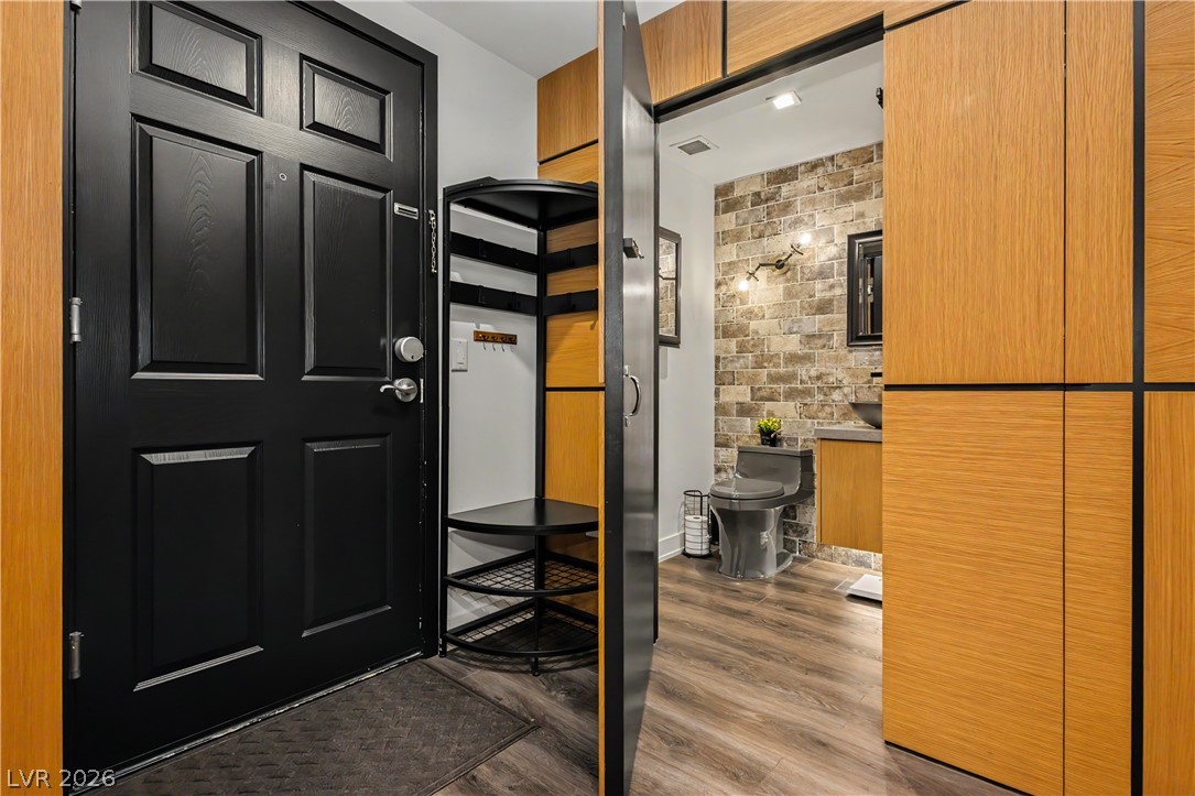 150 Las Vegas Boulevard 2015 Property Photo 43