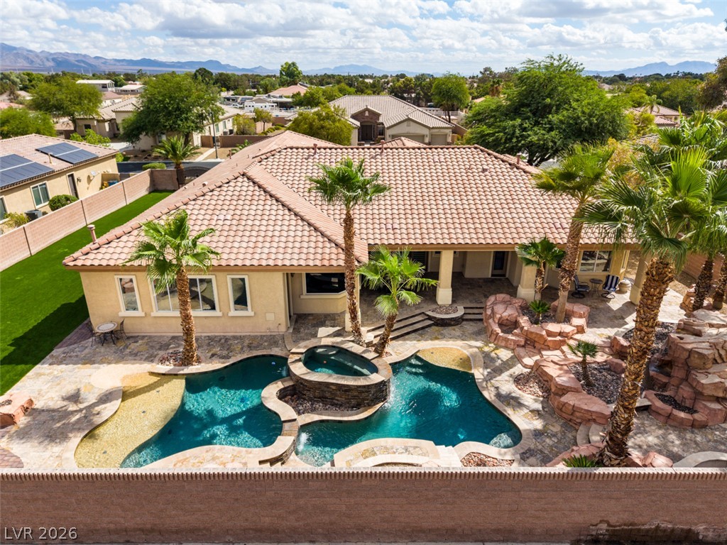 7561 Prancing Pony Court Property Photo 1