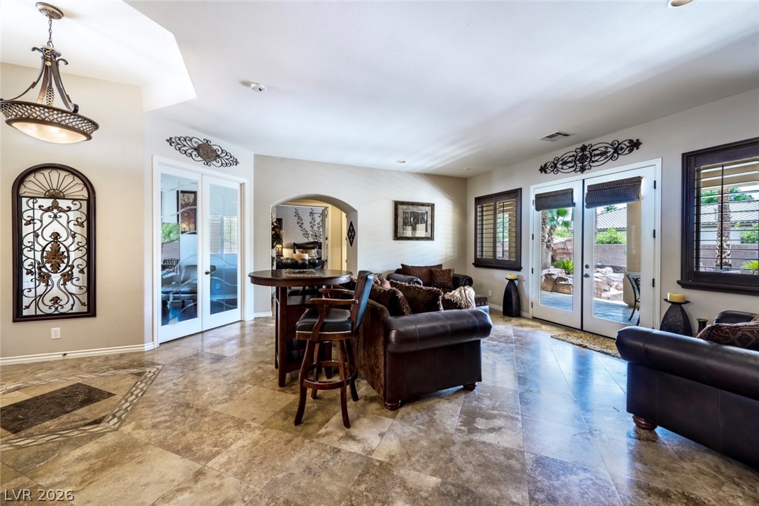 7561 Prancing Pony Court Property Photo 4