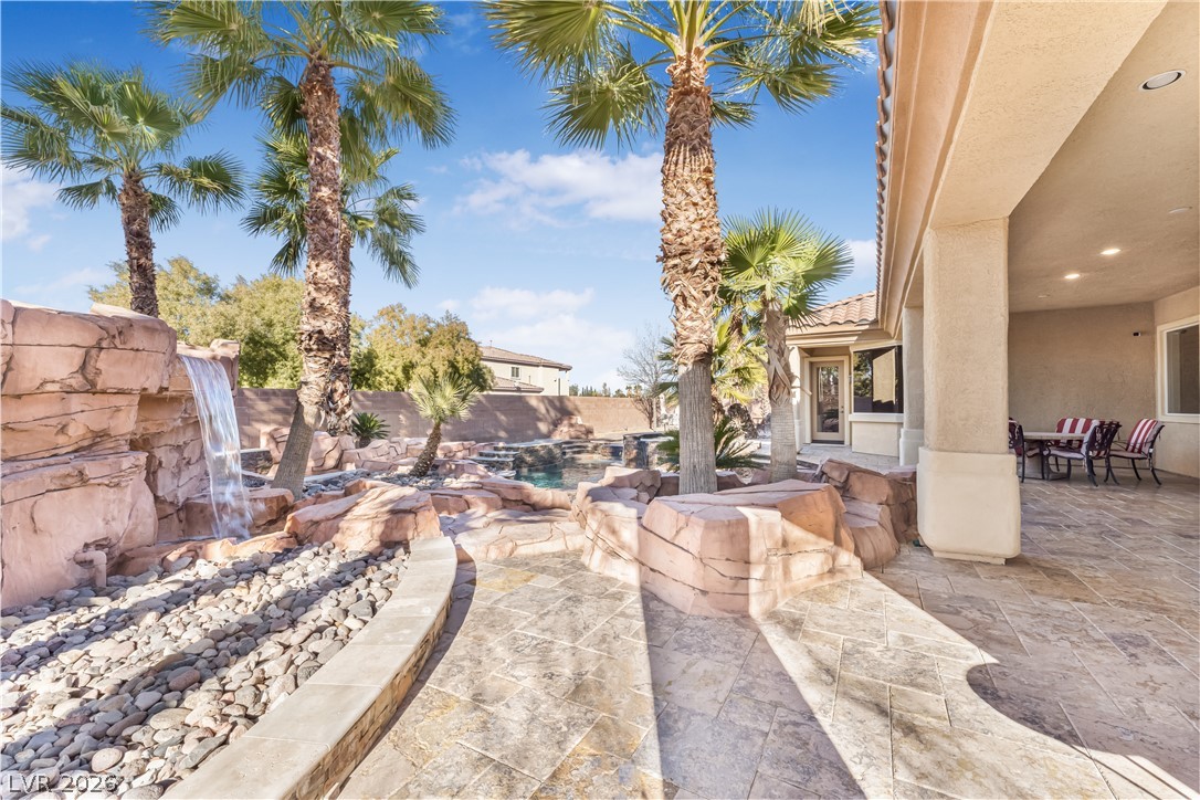 7561 Prancing Pony Court Property Photo 29