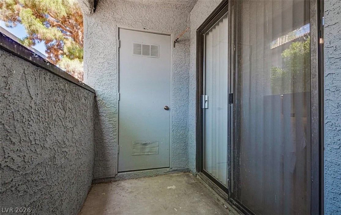 5175 Caliente Street 121 Property Photo 8