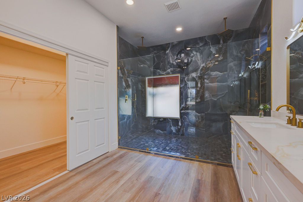 3004 Darby Falls Drive Property Photo 16