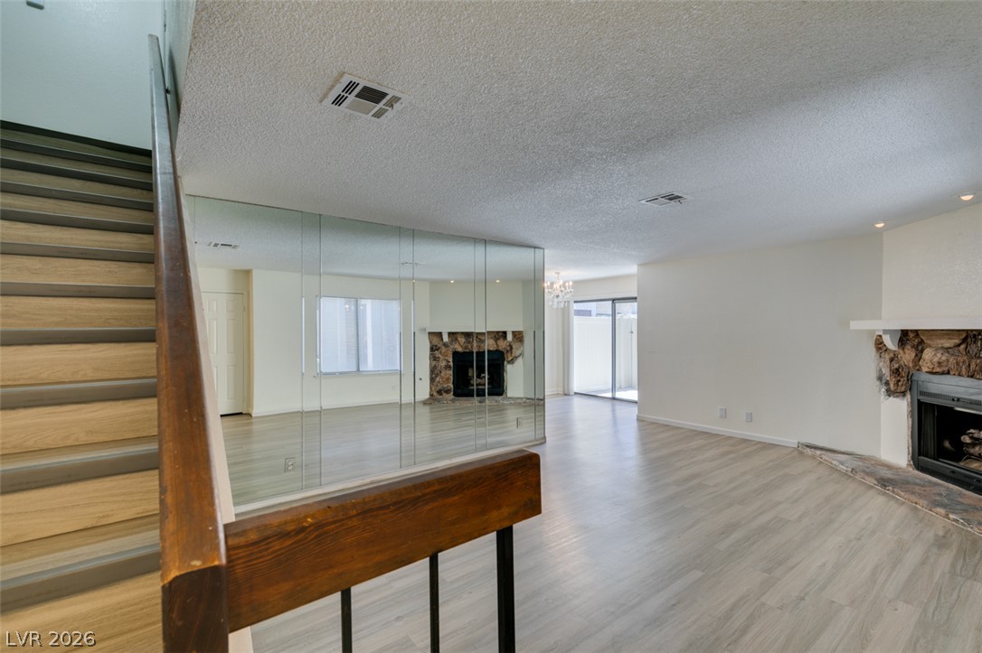 2127 Pine Breeze Lane 2127 Property Photo 5