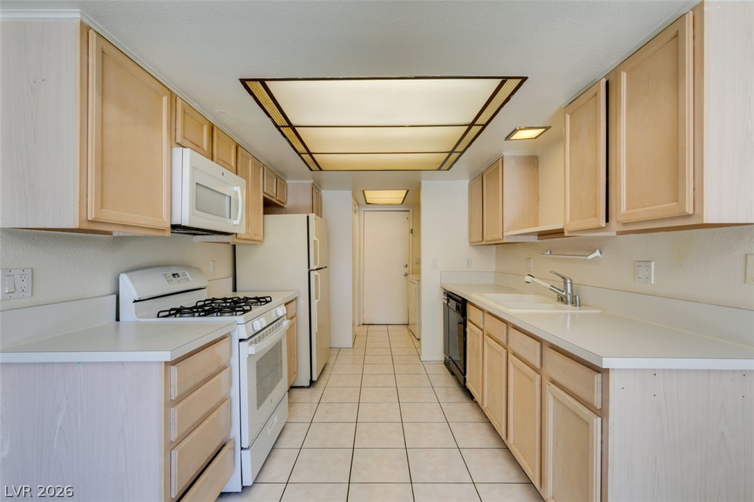 2127 Pine Breeze Lane 2127 Property Photo 23