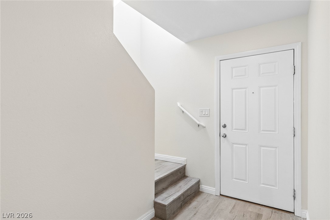 4474 Pineham Court Property Photo 5
