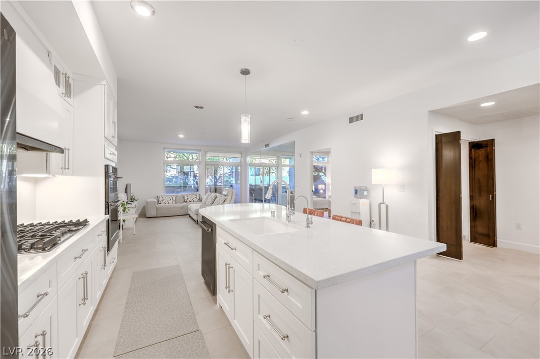 8925 West Flamingo Road 101 Property Photo 7