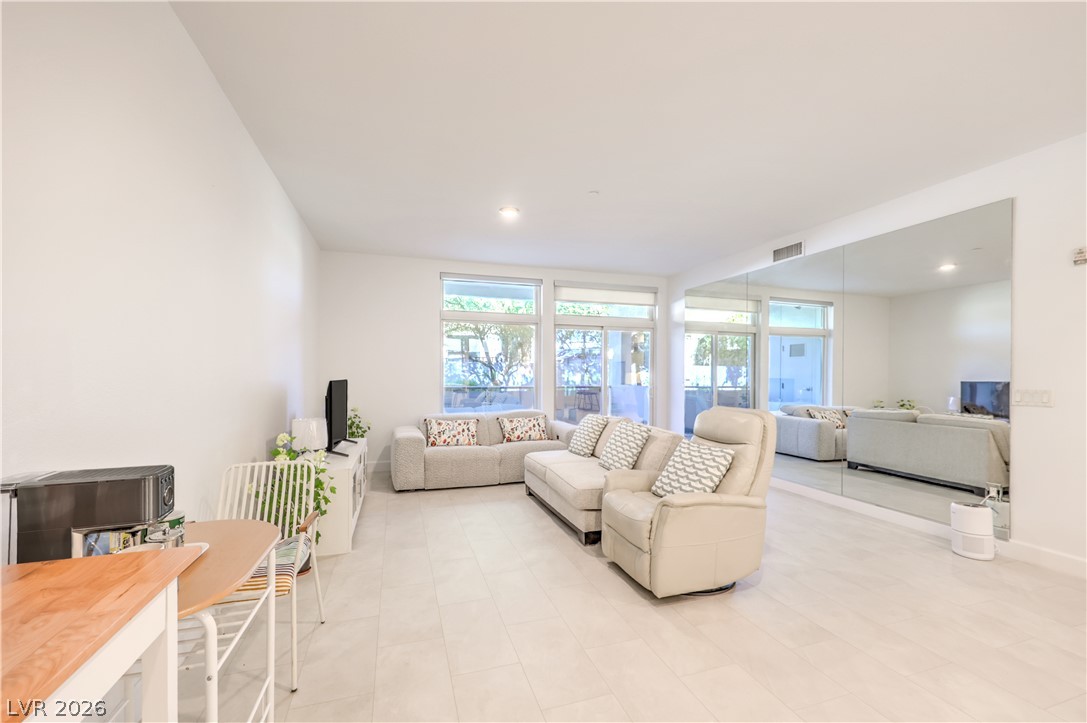 8925 West Flamingo Road 101 Property Photo 10