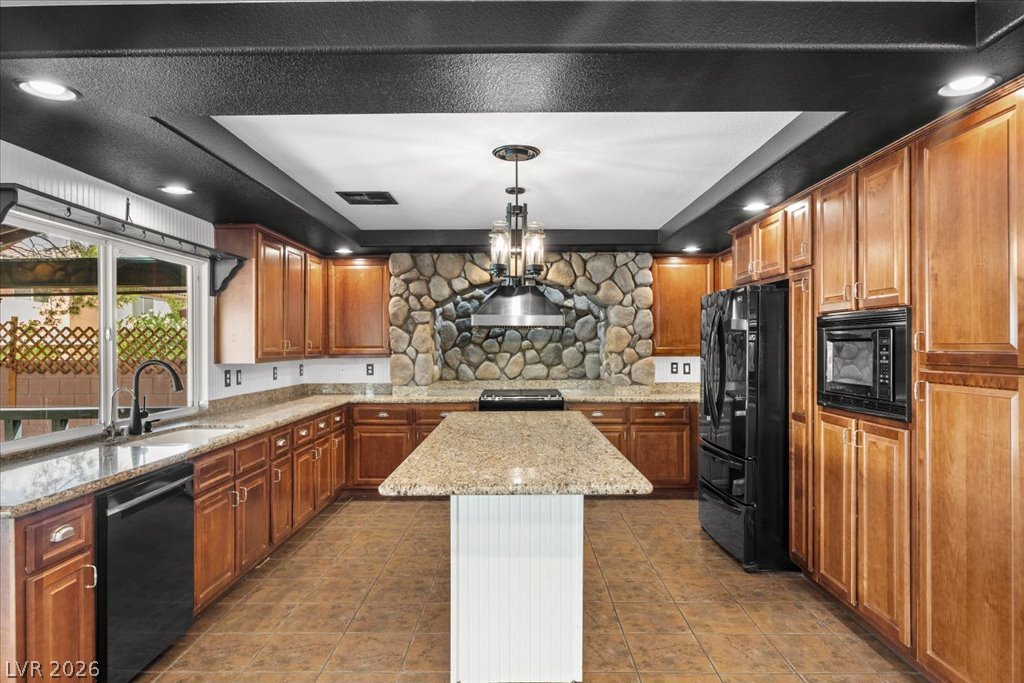 6356 Screaming Eagle Avenue Property Photo 12