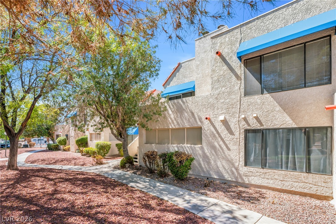 4340 Gannet Circle 110 Property Photo 11