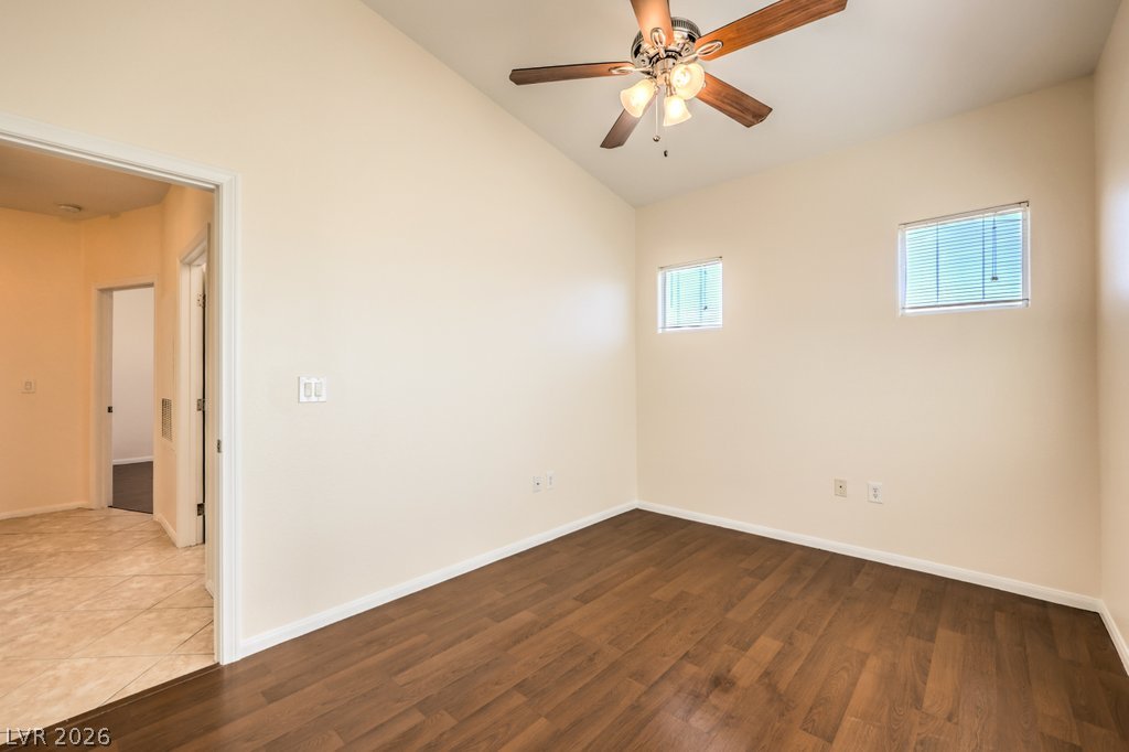 2305 West Horizon Ridge Parkway 1721 Property Photo 29