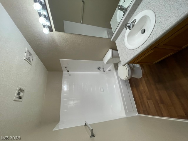 5034 South Rainbow Boulevard 101 Property Photo 9