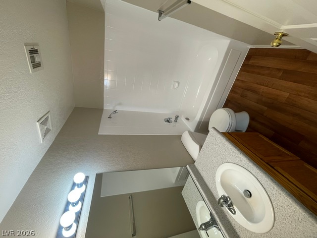 5034 South Rainbow Boulevard 101 Property Photo 16