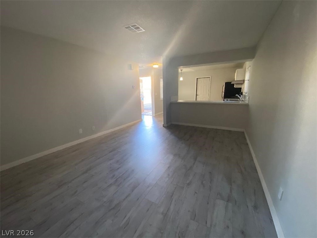 5215 Gray Lane B Property Photo 5