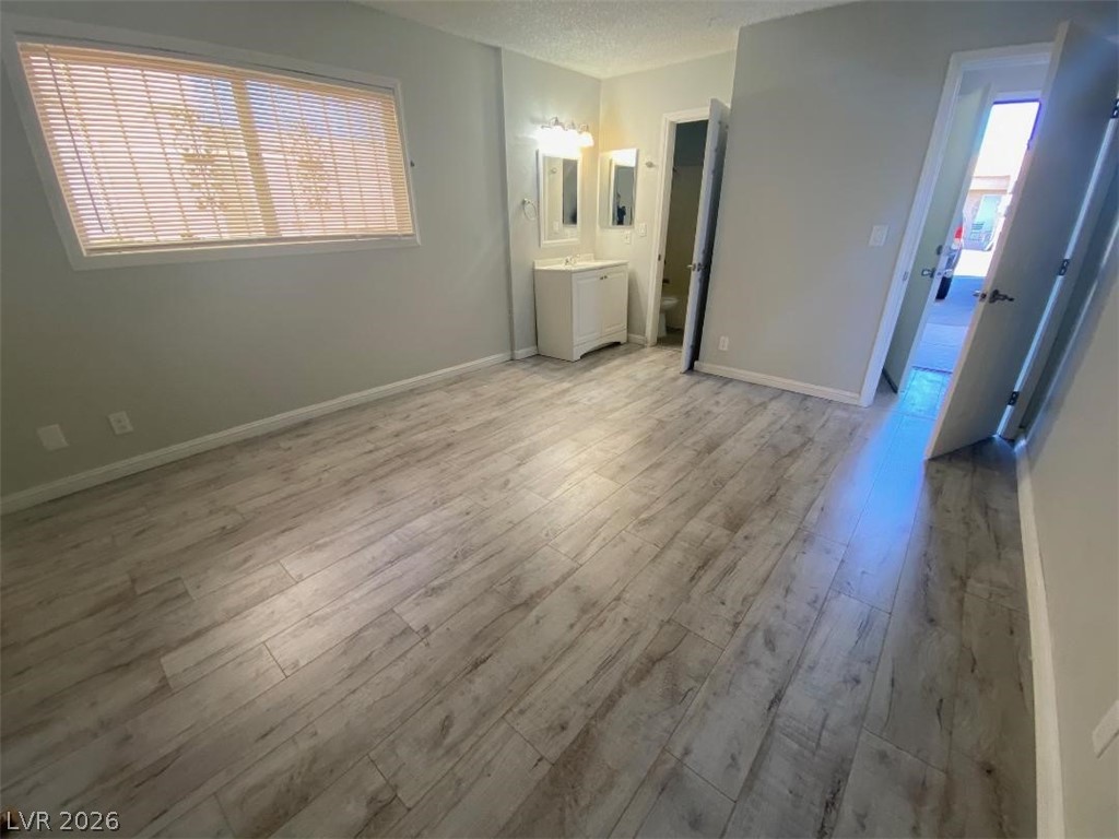 5215 Gray Lane B Property Photo 8