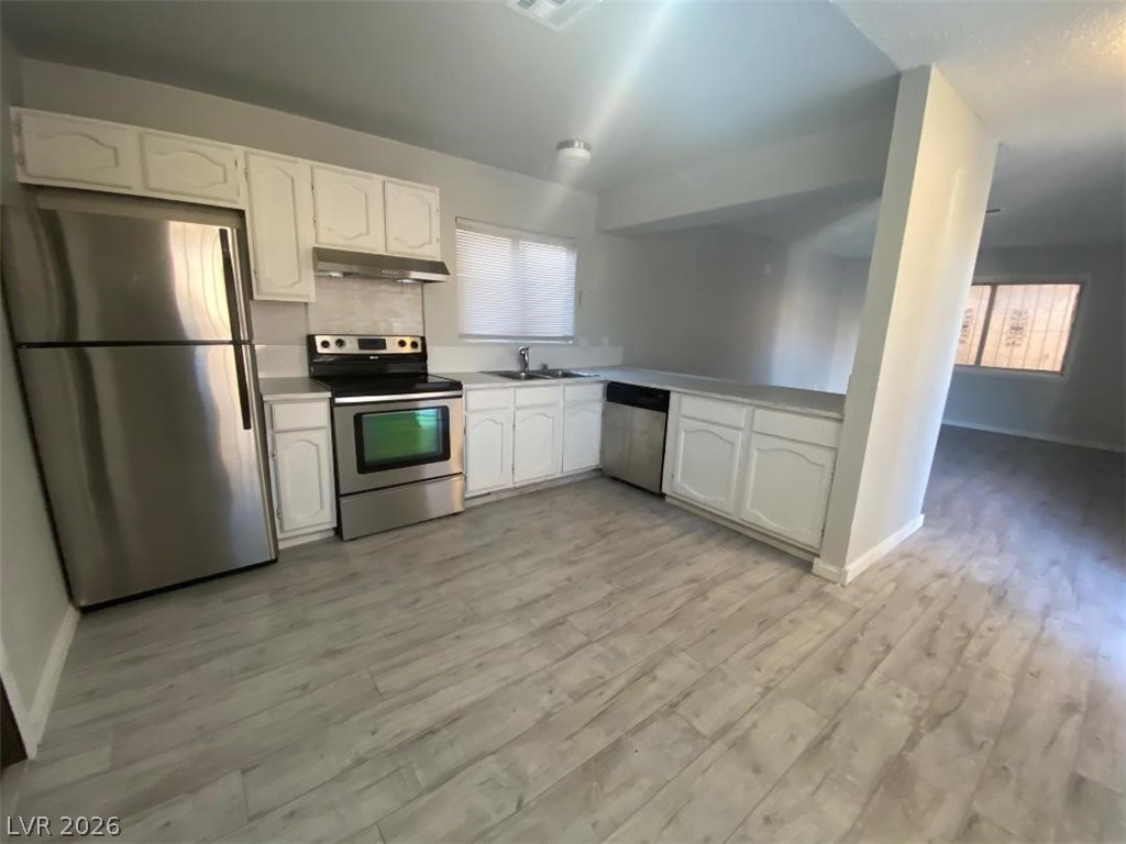 5215 Gray Lane B Property Photo 10