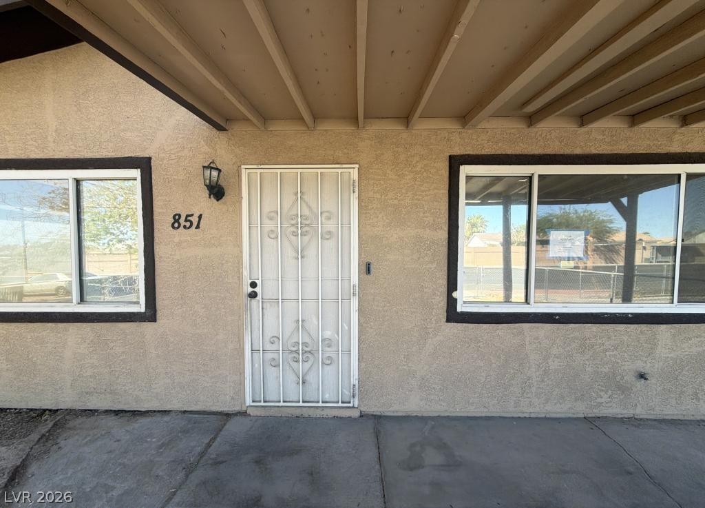 851 West Carey Avenue Property Photo 4