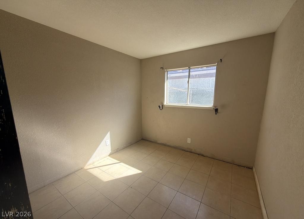 851 West Carey Avenue Property Photo 6
