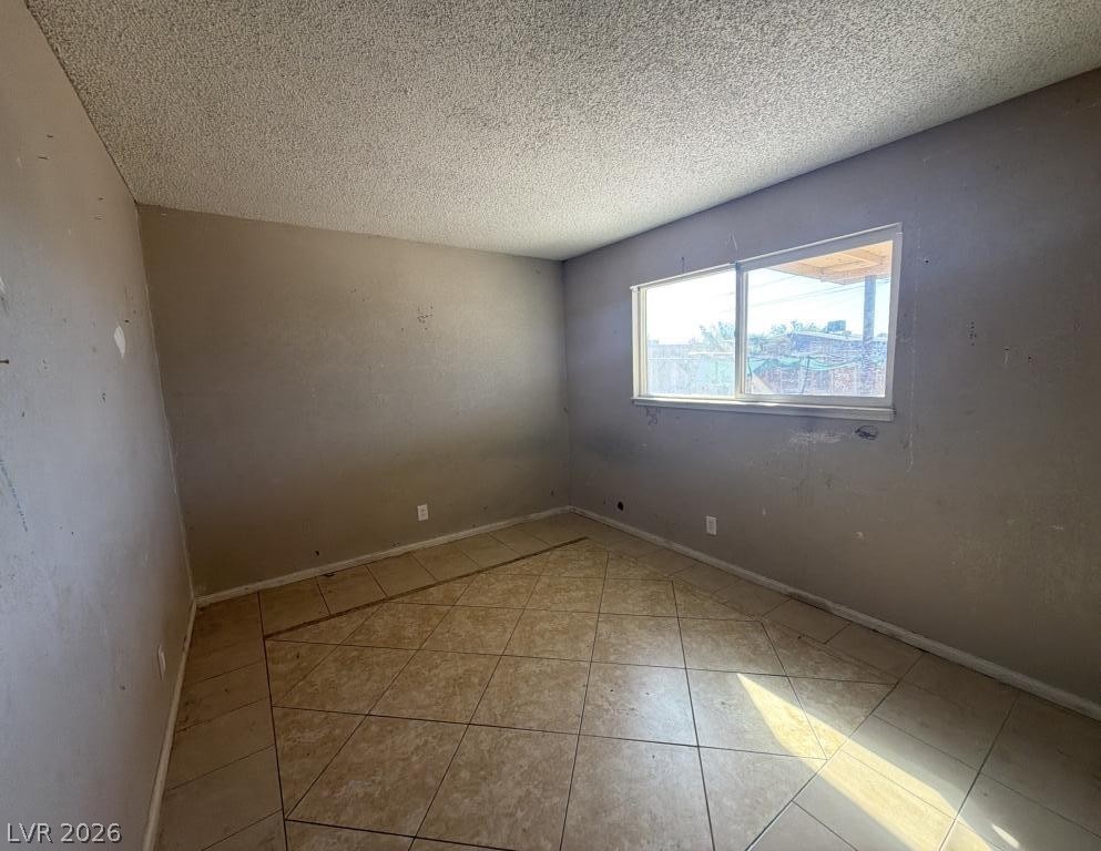 851 West Carey Avenue Property Photo 8