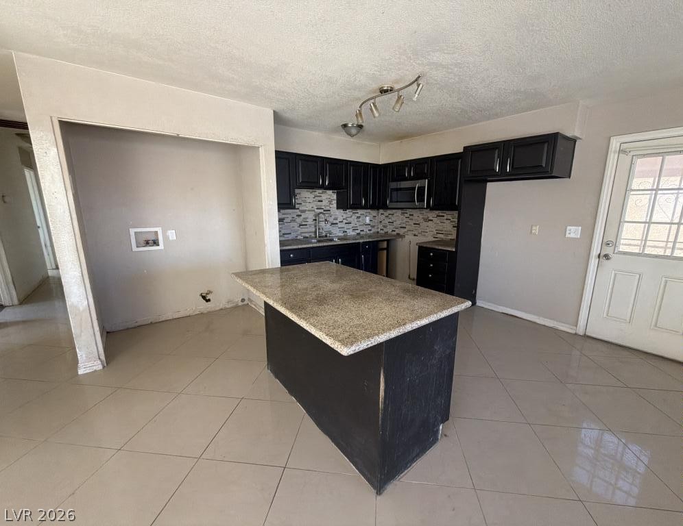 851 West Carey Avenue Property Photo 10