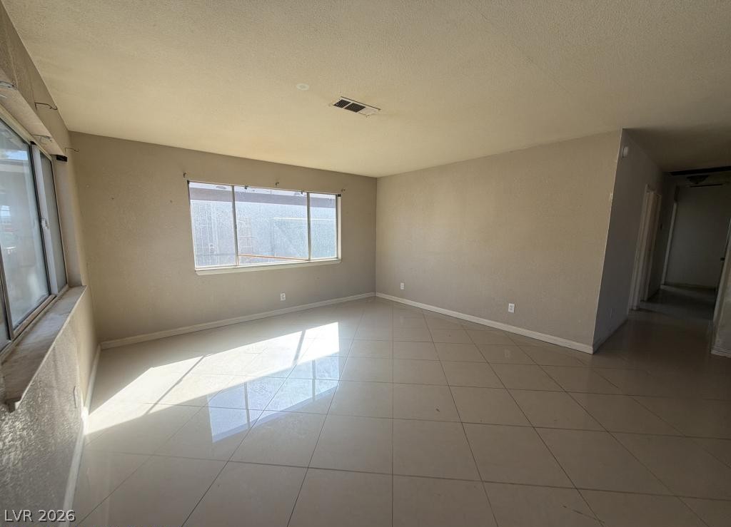 851 West Carey Avenue Property Photo 11