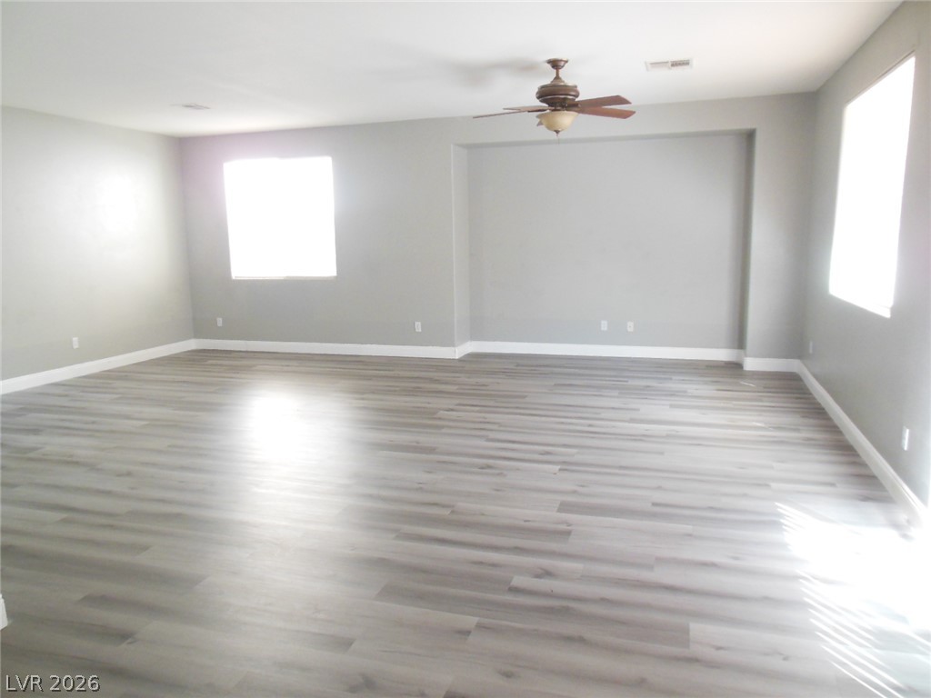 9747 Waukegan Avenue Property Photo 12