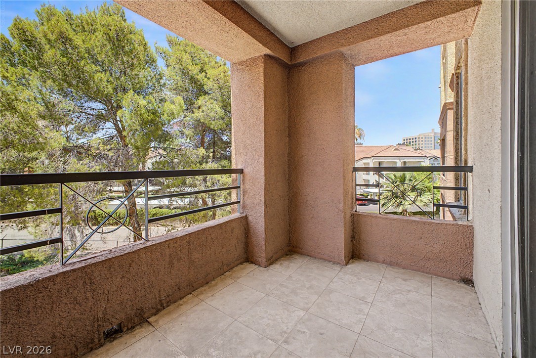 260 East Flamingo Road 220 Property Photo 20