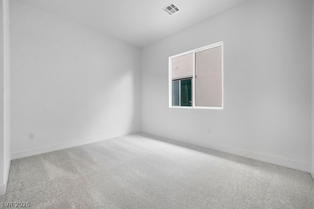 372 Tigullio Avenue Property Photo 17